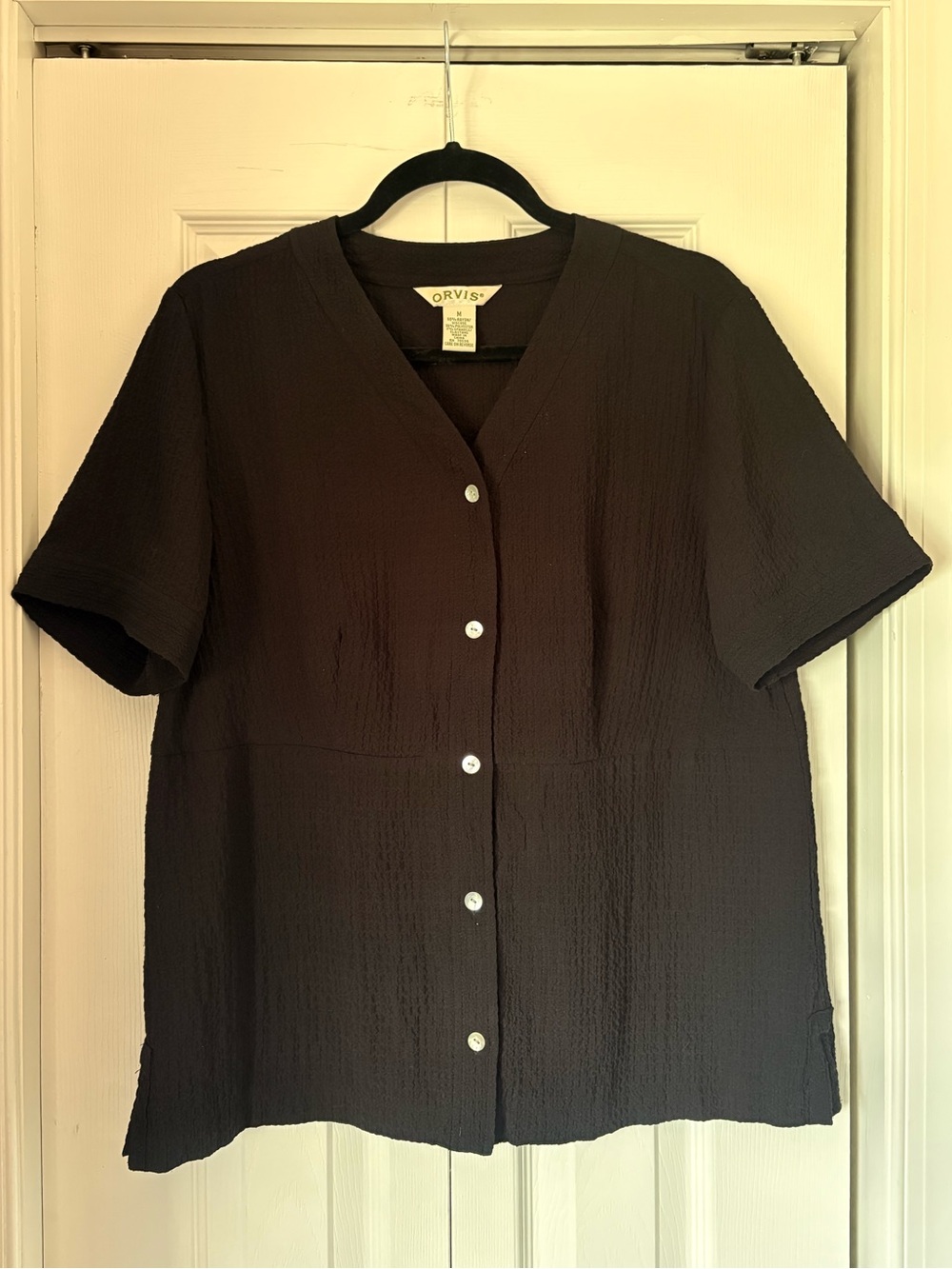 Orvis Black Crepe Lightweight Short-Sleeve Button-Front Women's Top